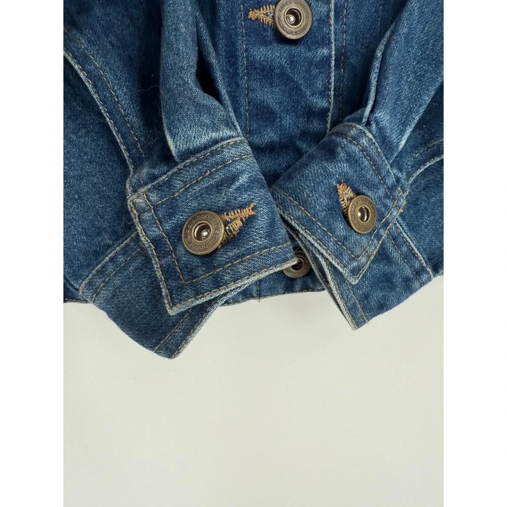 VintageLiz Claiborne Womens Embroidered Dark Denim Jacket Size Medium Cottage - Picture 5 of 10